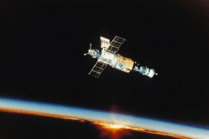 2141624 900