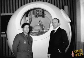 Soyuz 13 6 Soyuz 13 6