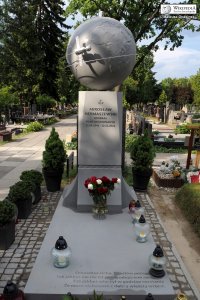 Hermaszewski miroslaw grave6 Hermaszewski miroslaw grave6