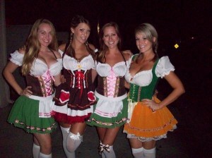 oktoberfest_girls063300x224-1.jpg