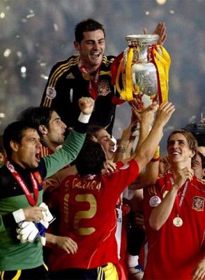 Espana_celebra_triunfo_final_Alemania-1.jpg