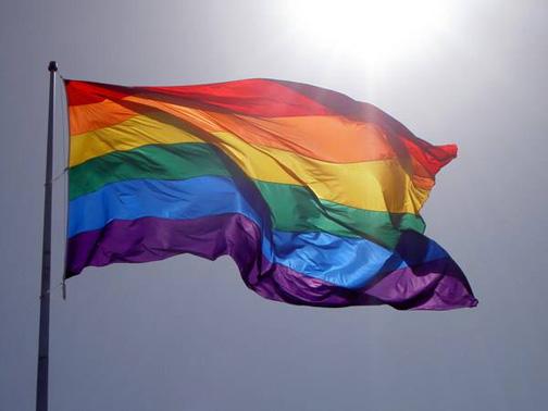pride2007castrorainbowflag-1.jpg