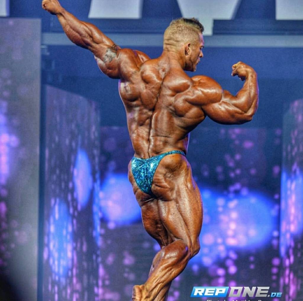 2018Olympia_flex3.jpg