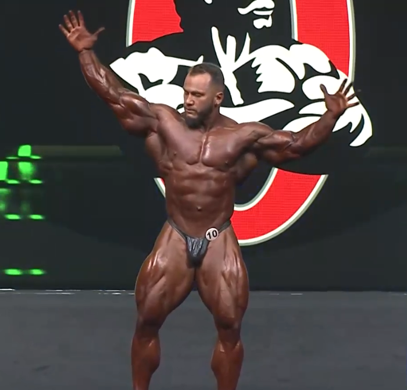 Hunter Labrada.png