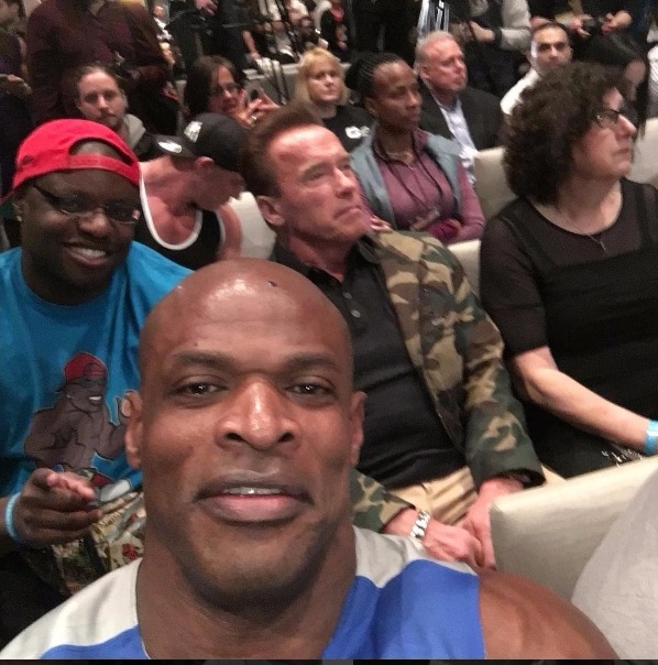 Ronnie-Coleman-Arnold-Schwarzenegger.jpeg